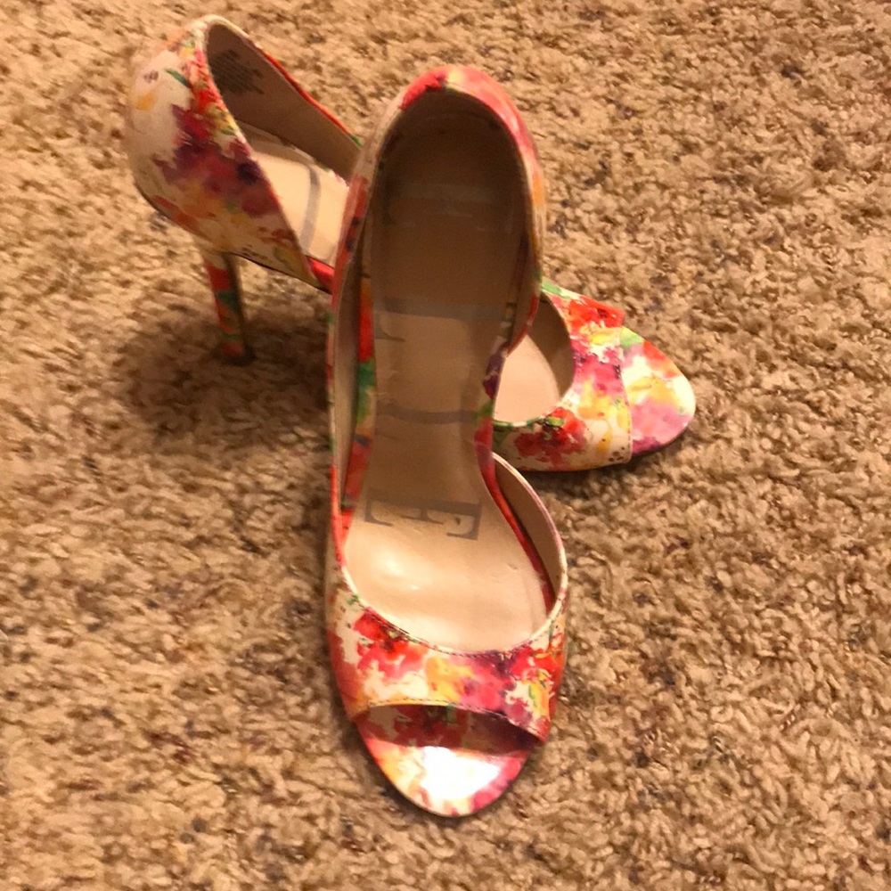 Floral pumps